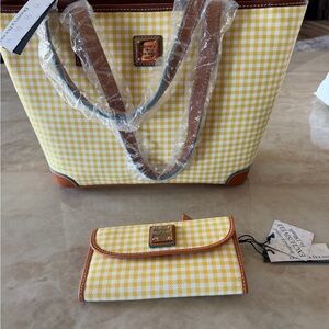 NWT Dooney & Bourke Yellow and White Gingham Tote with Matching Wallet